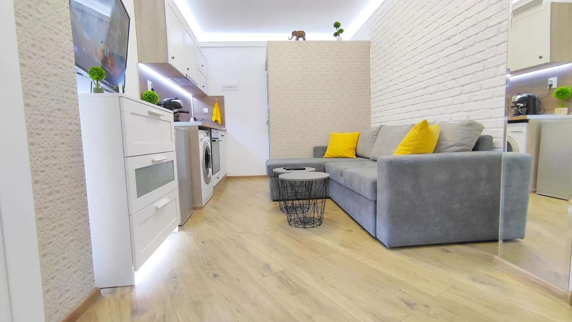 Apartment Ally'S Place Studio Varna Bulgaria