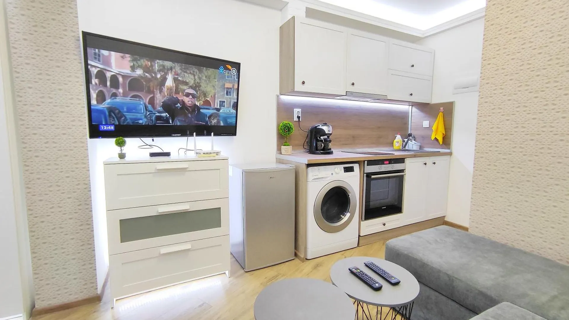 Apartment Ally'S Place Studio Varna