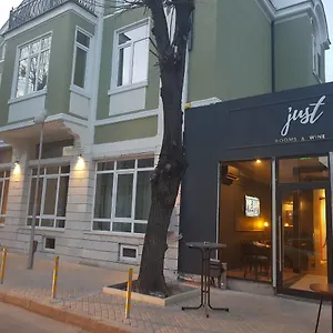2* Otel Just